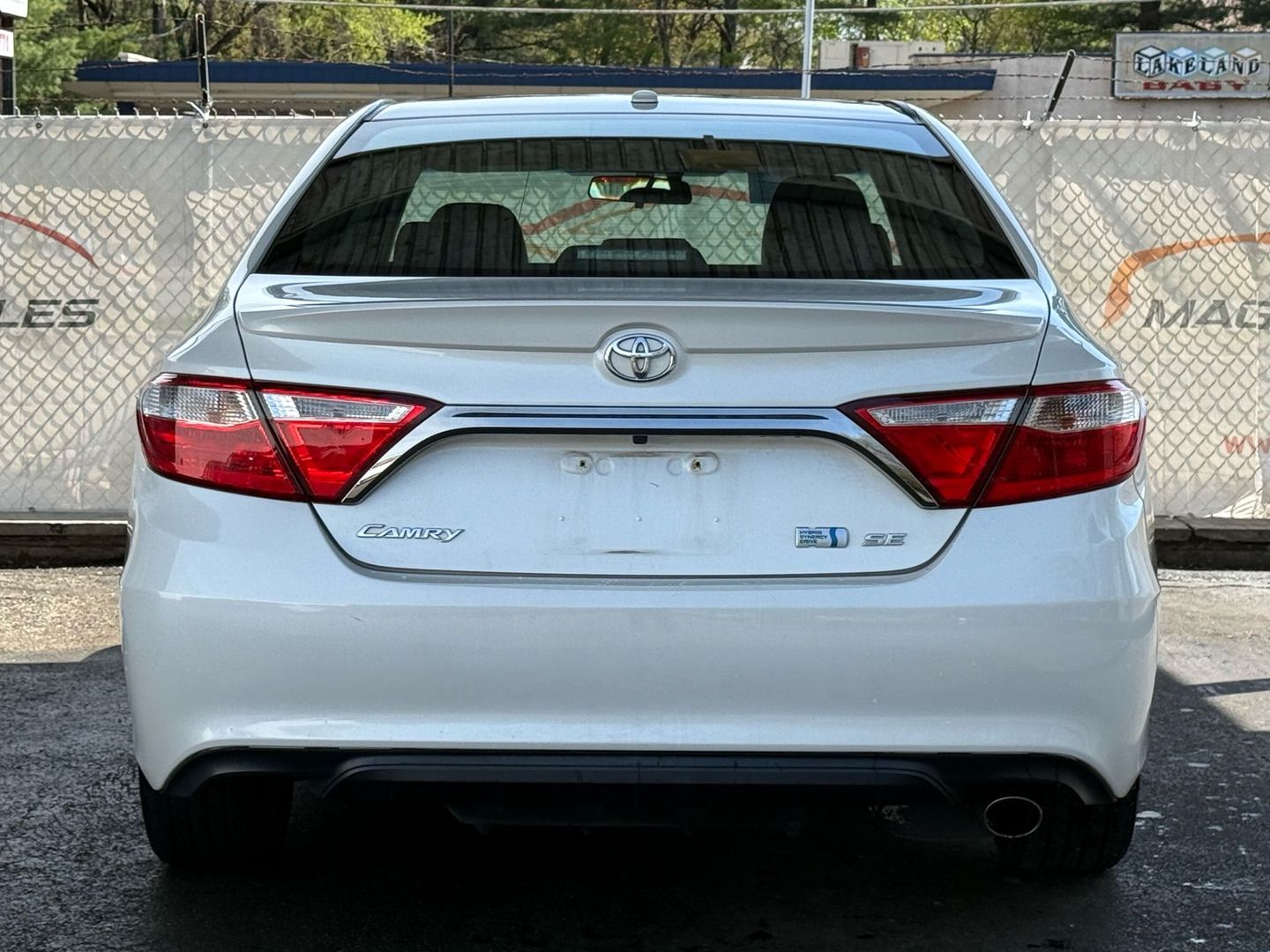 2016 Toyota Camry - Image 10