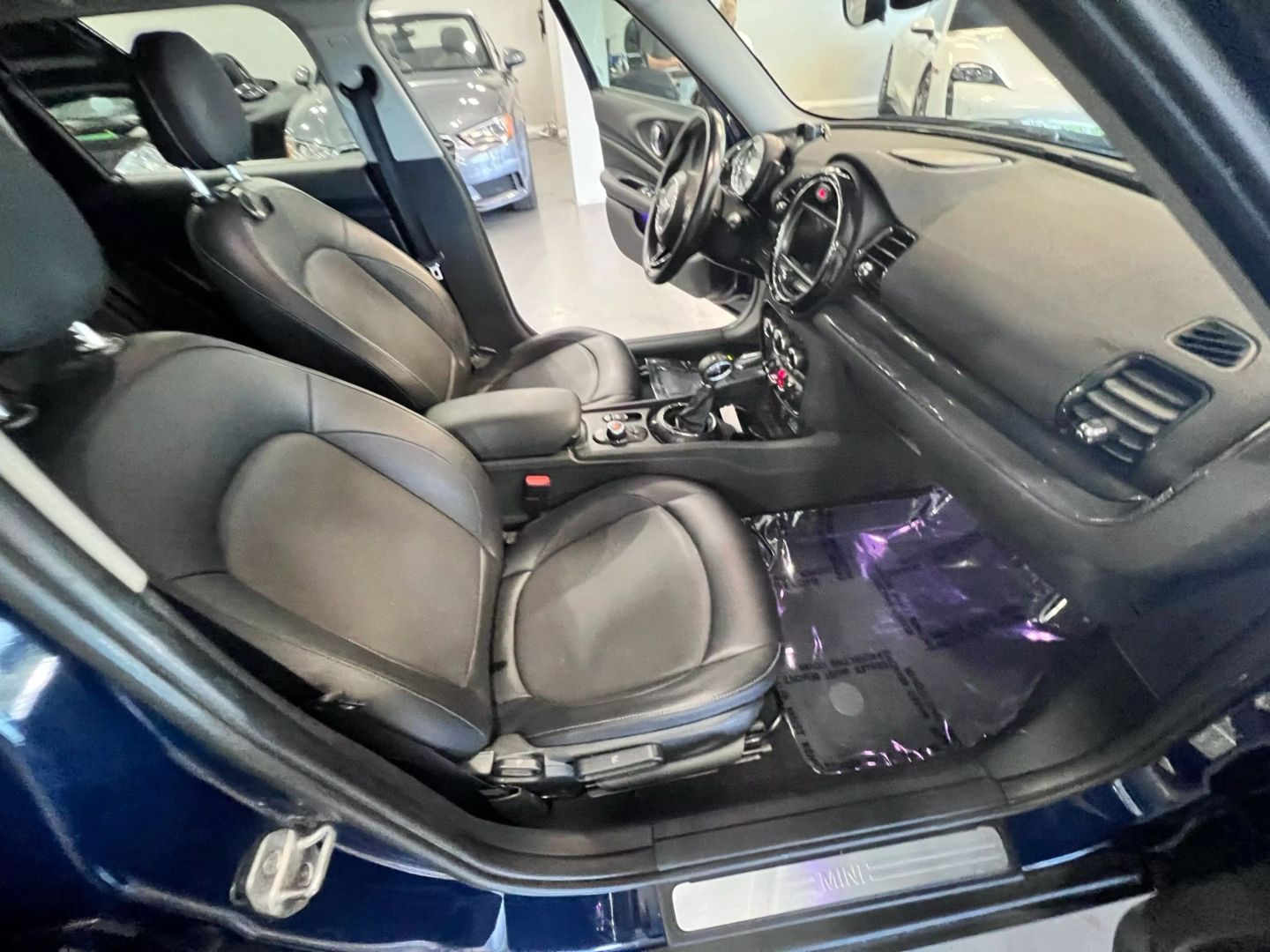 2017 Mini Clubman Cooper Hatchback 4d - Image 22