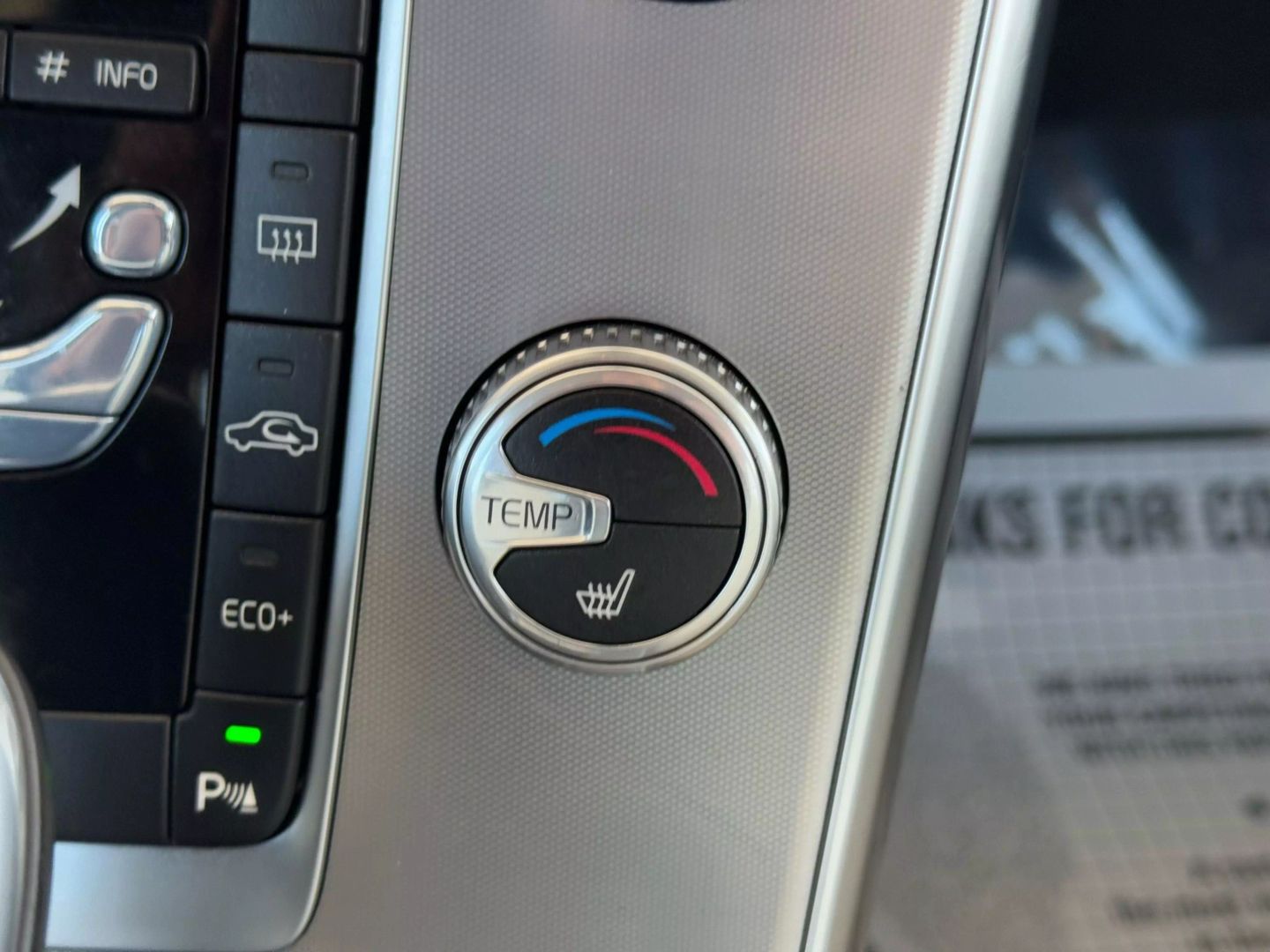 2017 Volvo S60 - Image 30