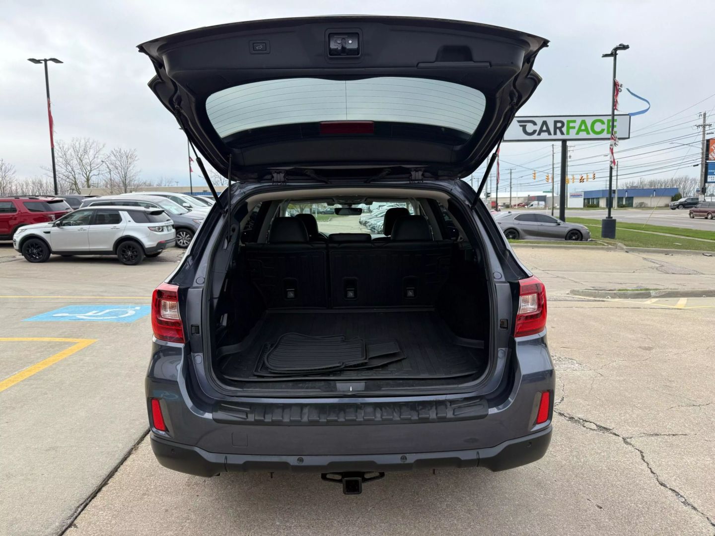 2017 Subaru Outback - Image 12