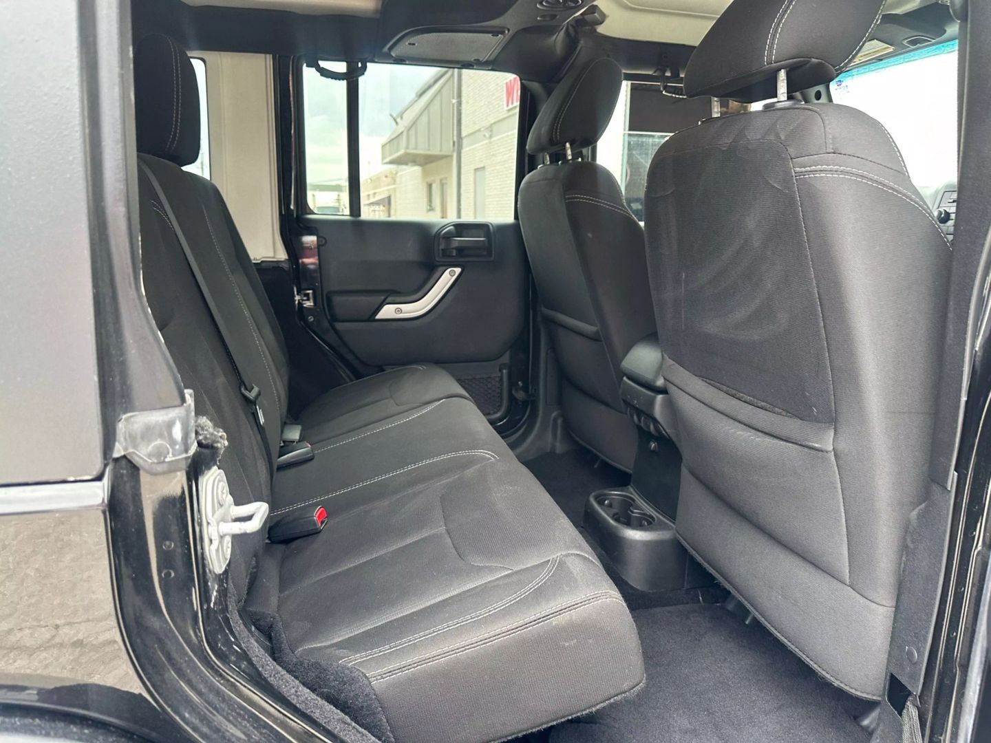 2017 Jeep Wrangler Unlimited - Image 23