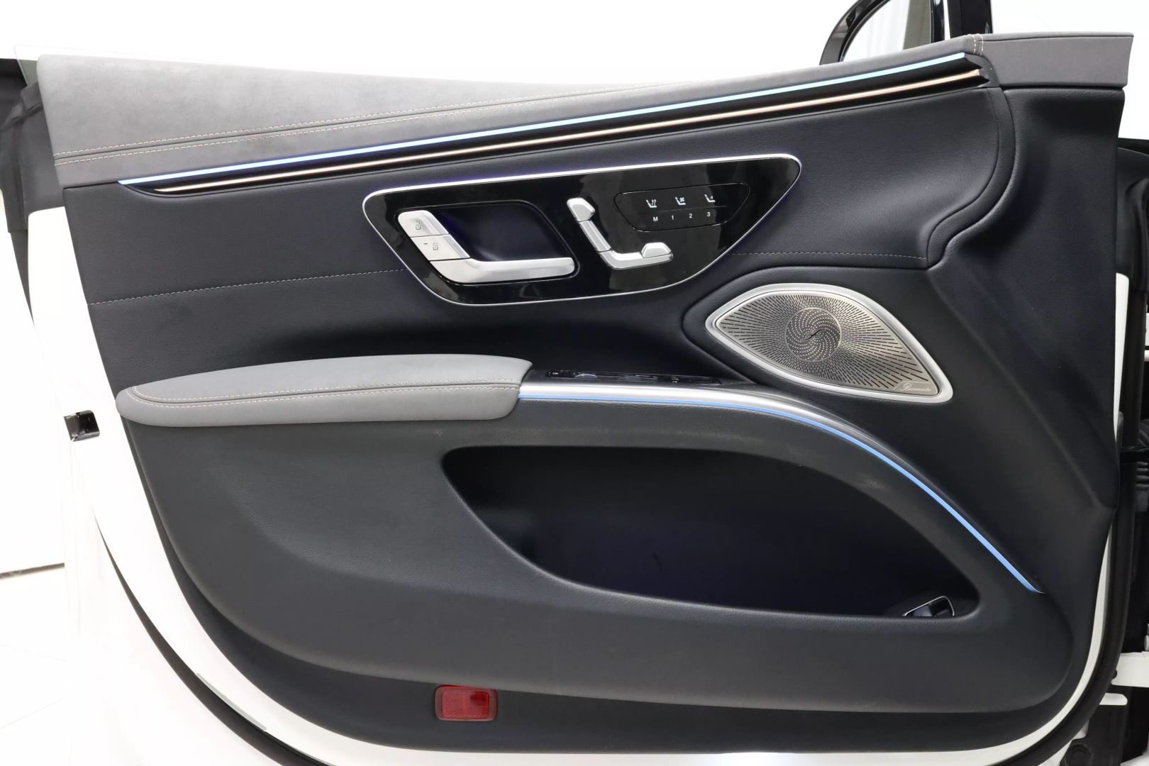 2023 Mercedes-benz Mercedes-eq Eqs - Image 9