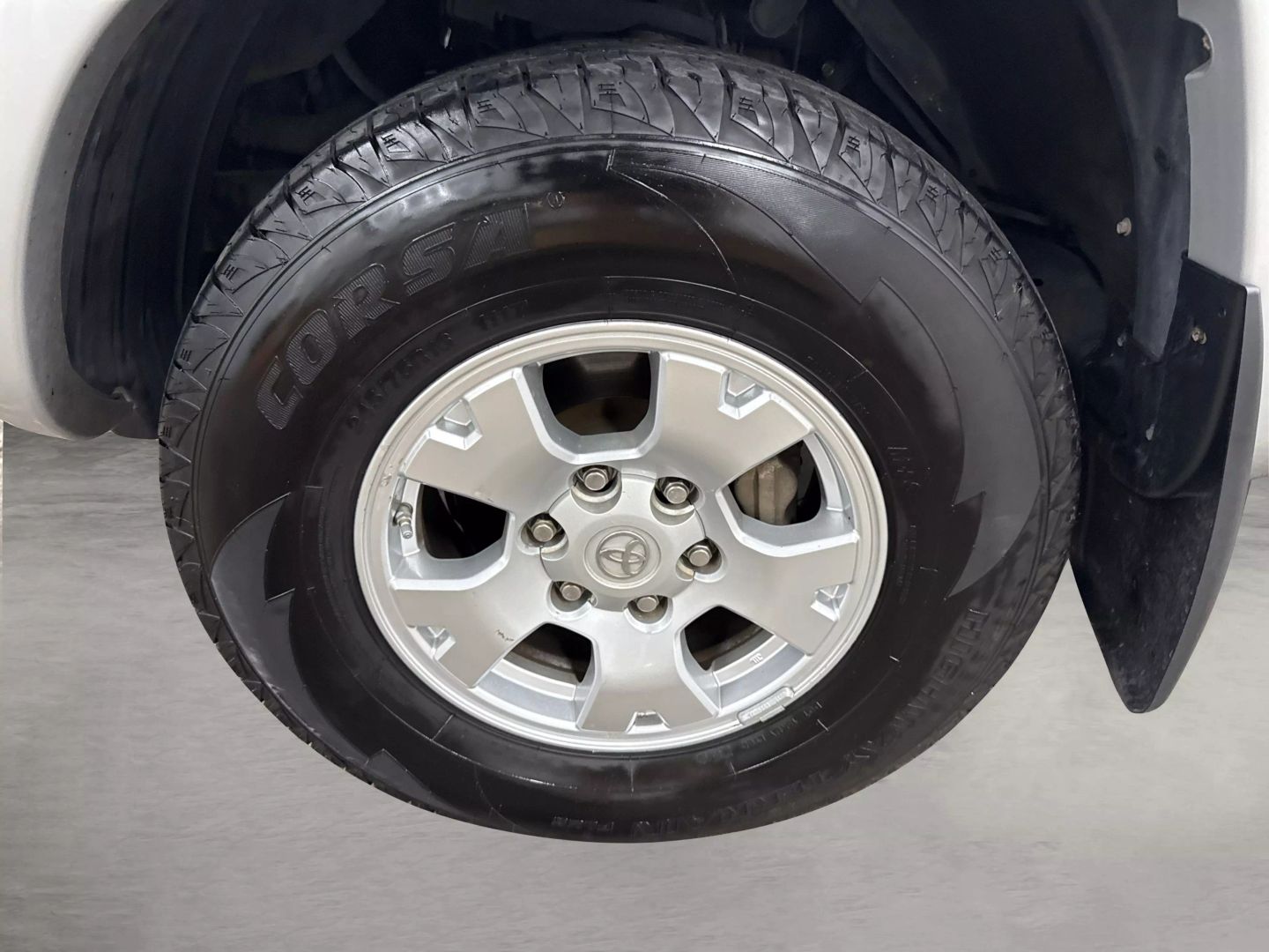 2011 Toyota Tacoma Double Cab - Image 16