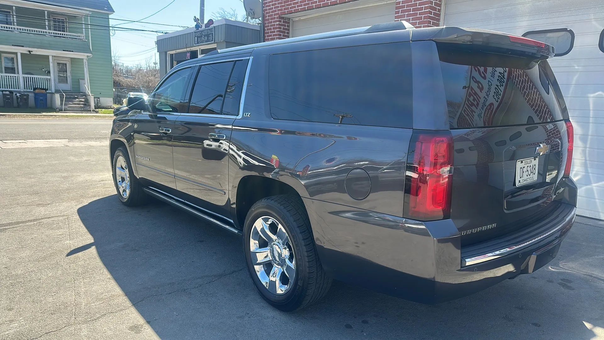 Image 5 of 2015 CHEVROLET SUBURBAN