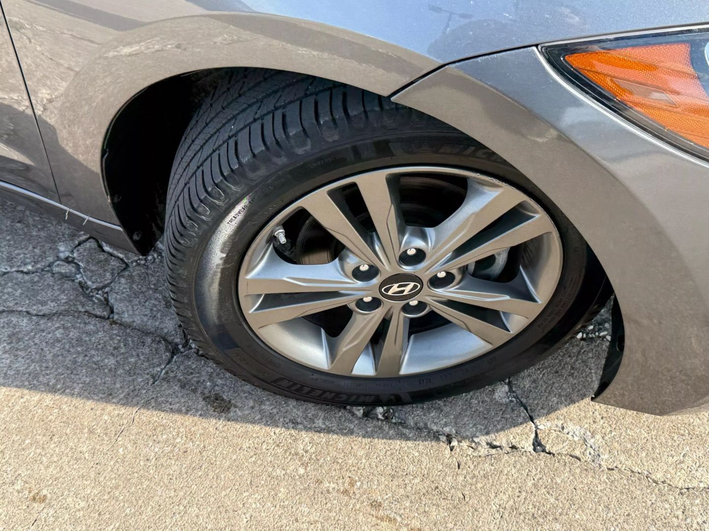 2018 Hyundai Elantra - Image 54
