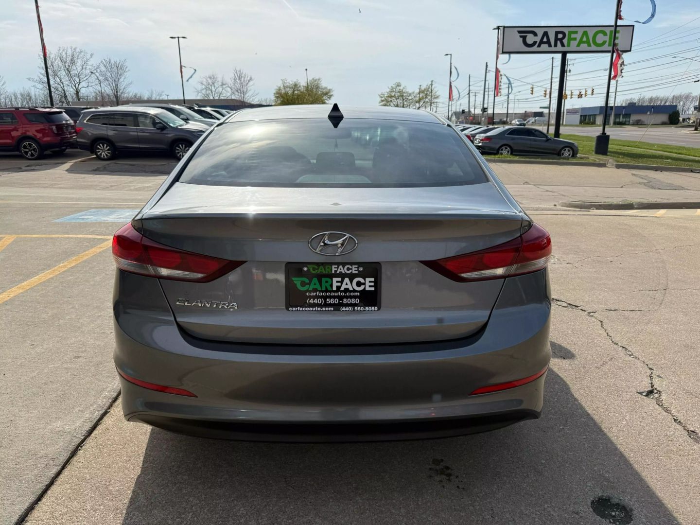 2018 Hyundai Elantra - Image 10