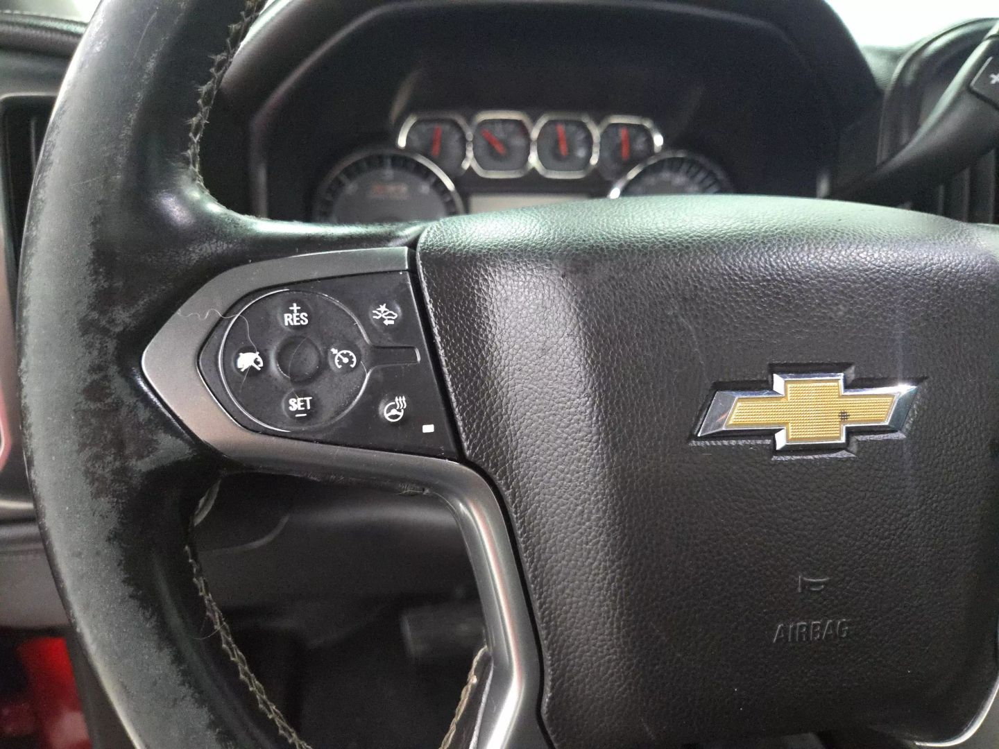 2014 Chevrolet Silverado 1500 Crew Cab - Image 29