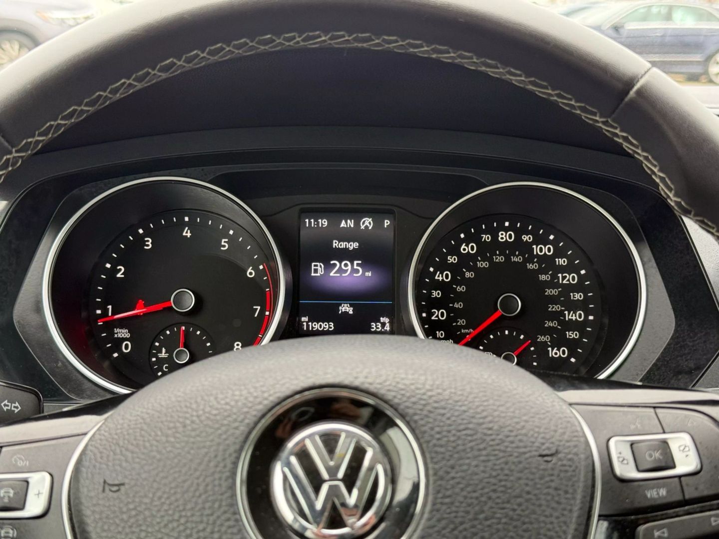 2021 Volkswagen Tiguan - Image 31