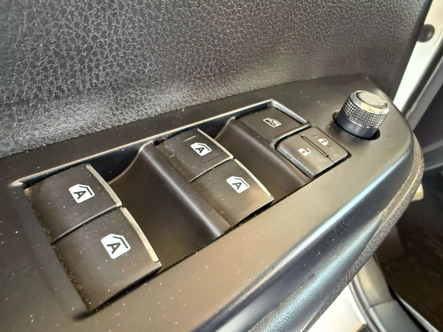 2018 Toyota Highlander - Image 15