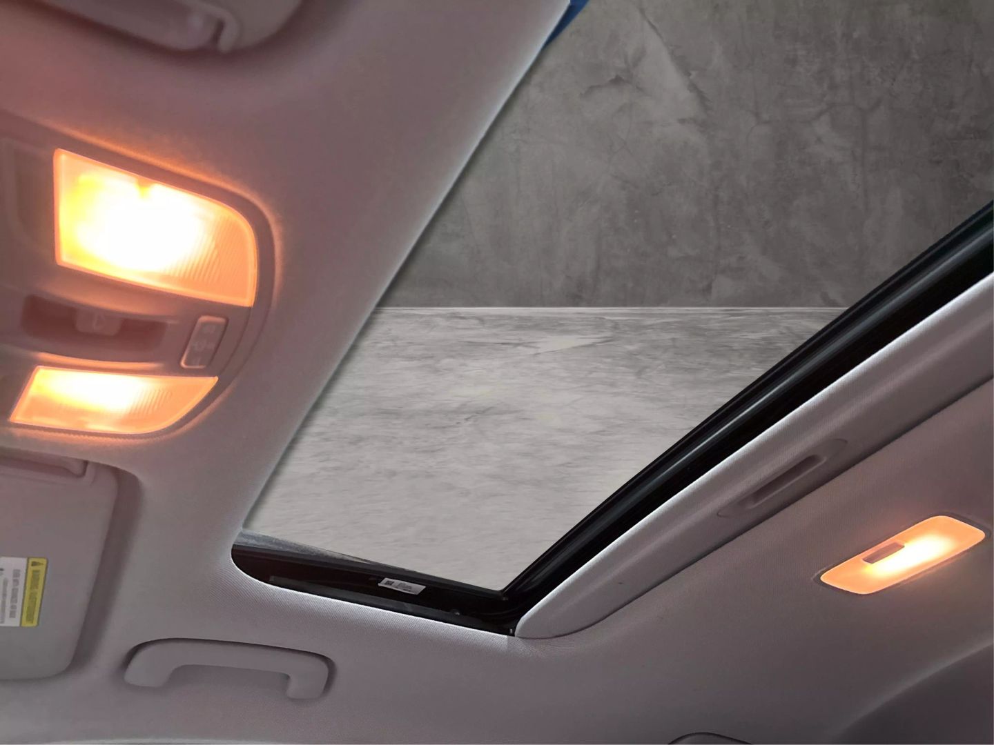 2018 Hyundai Elantra - Image 37
