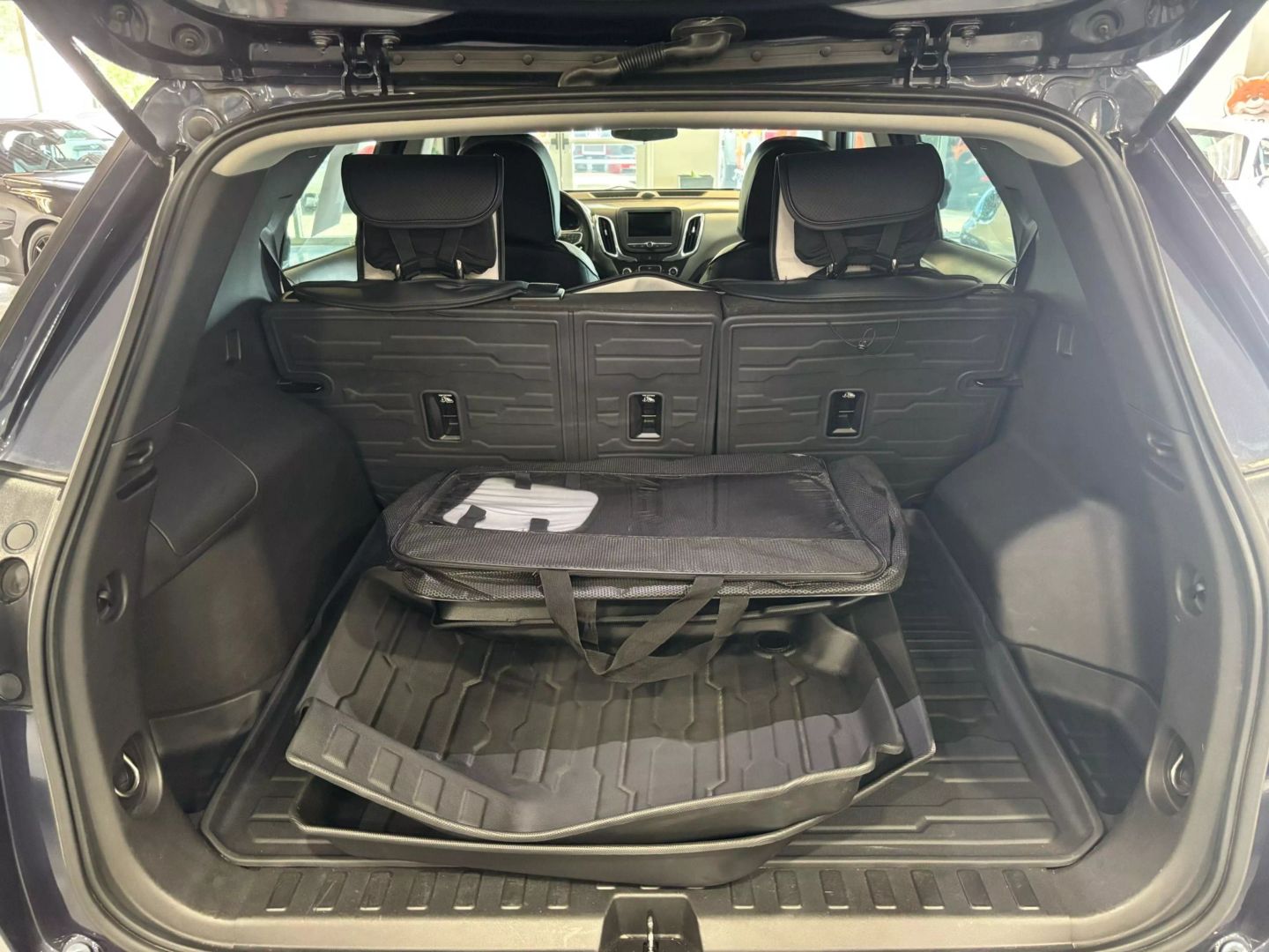 2019 Chevrolet Equinox Ls Sport Utility 4d - Image 29