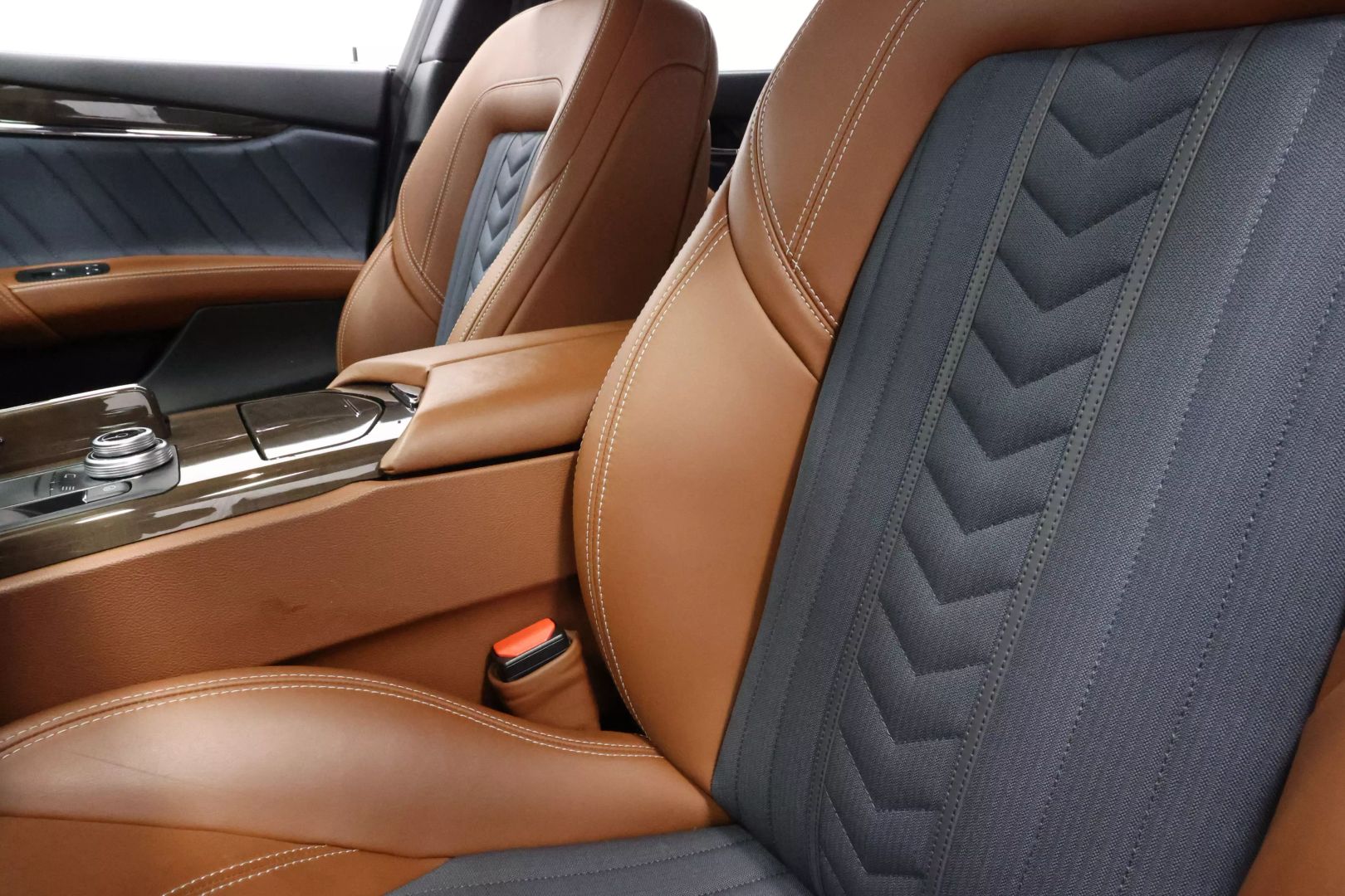 2018 Maserati Quattroporte - Image 19