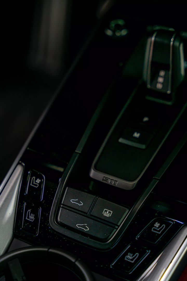 2021 Porsche 911 - Image 21