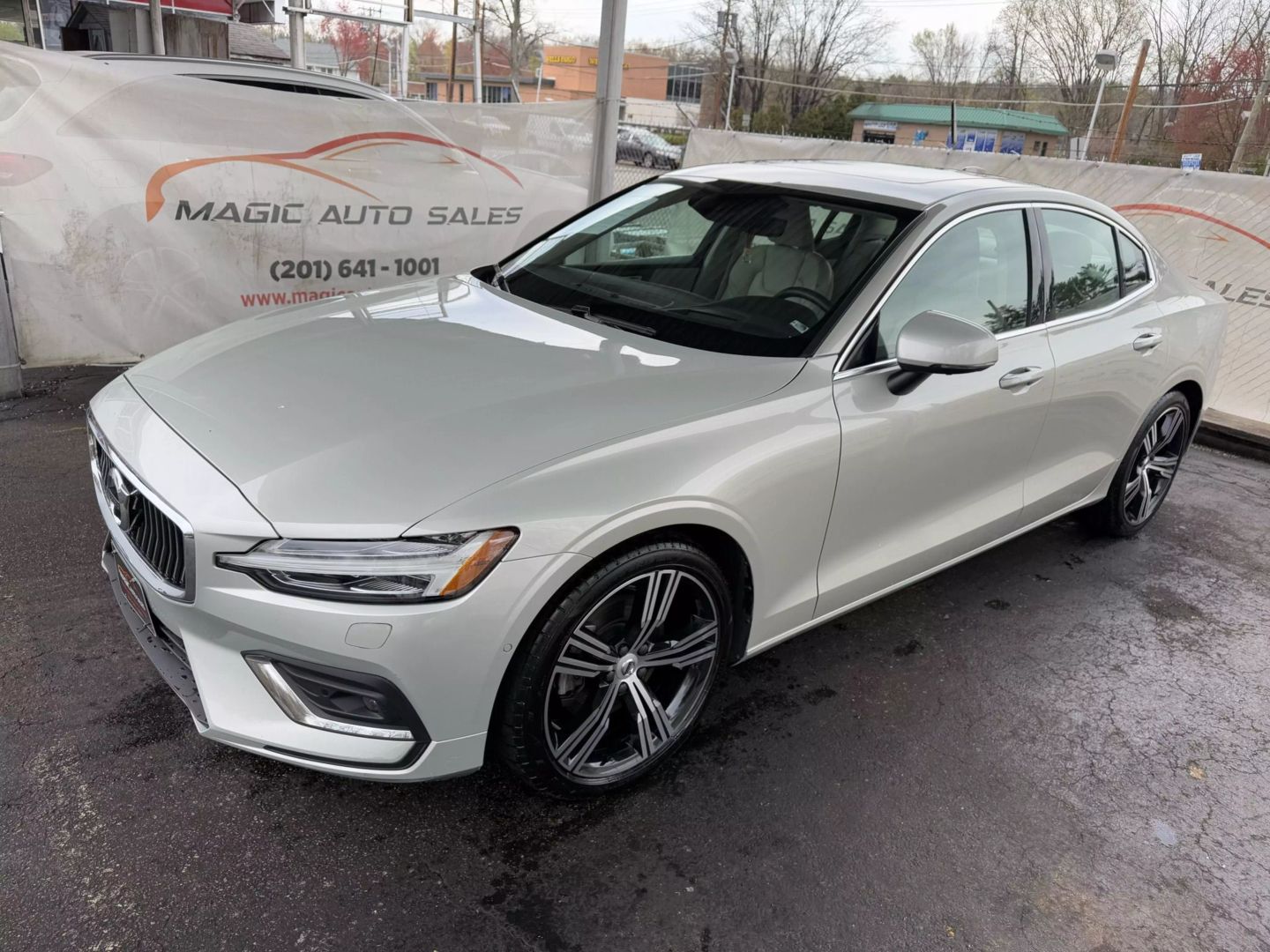 2022 Volvo S60 - Image 8