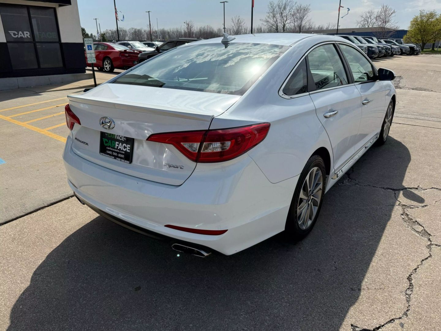 2015 Hyundai Sonata - Image 13