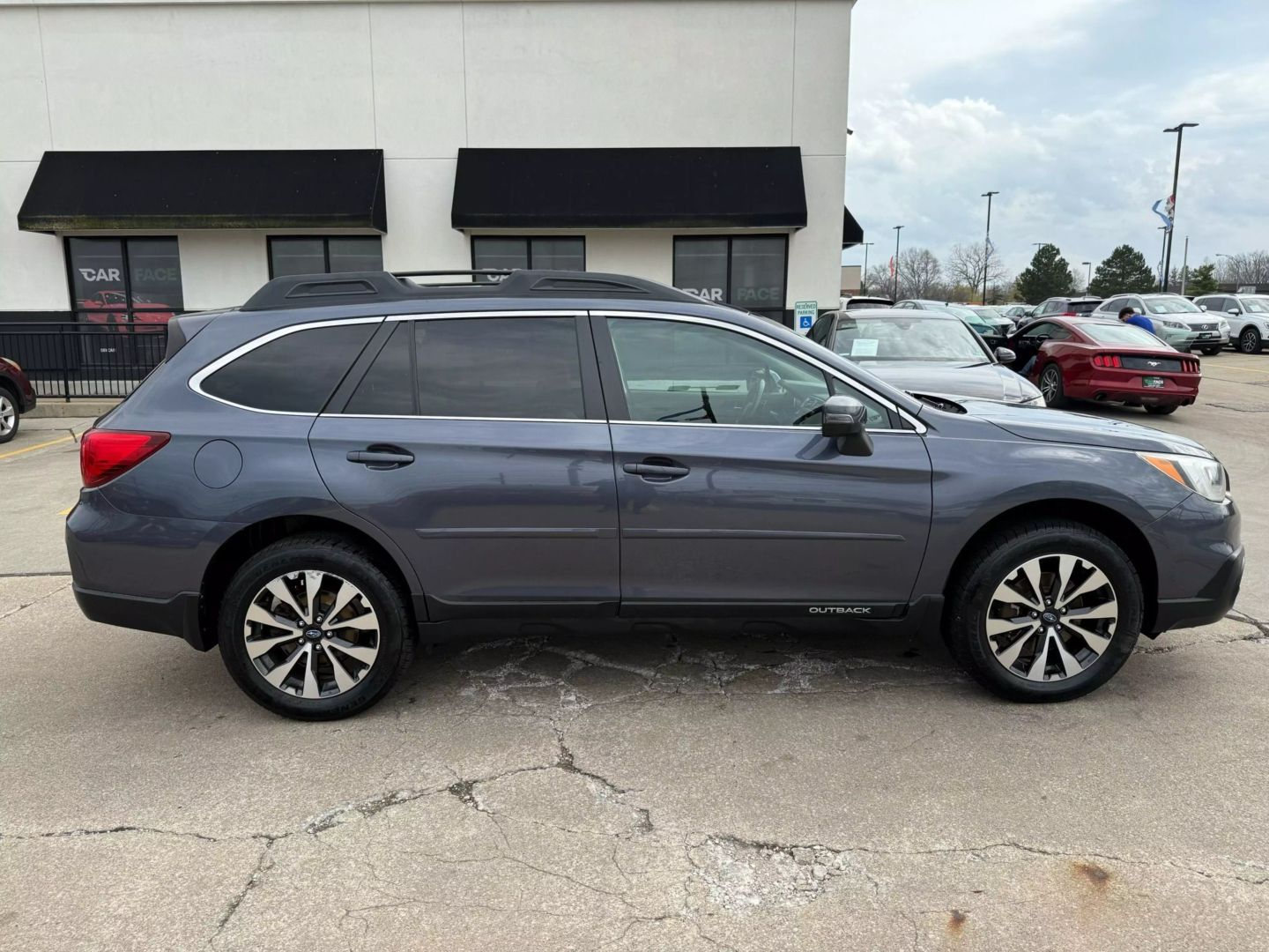 2016 Subaru Outback - Image 16