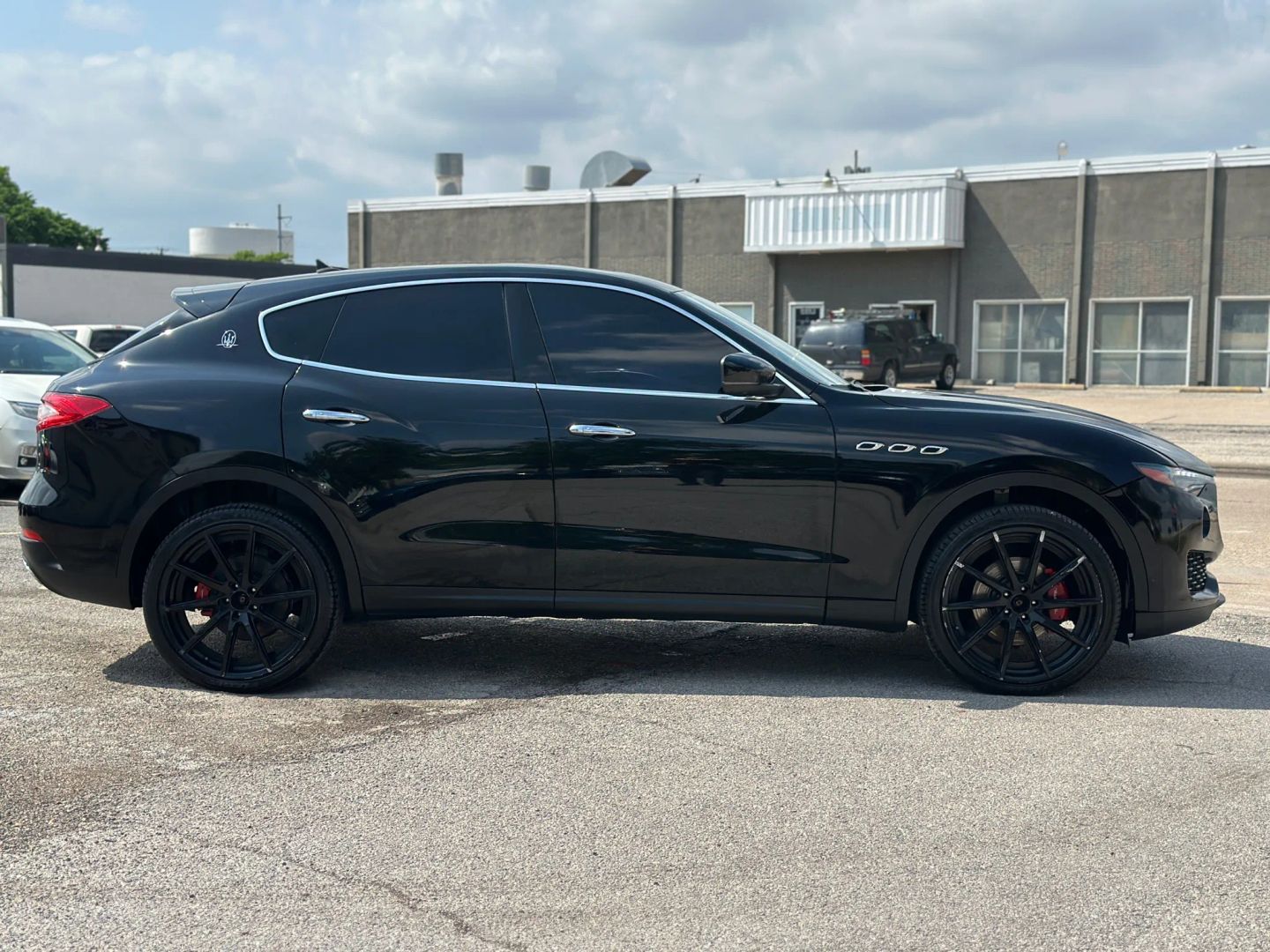 2017 Maserati Levante - Image 8