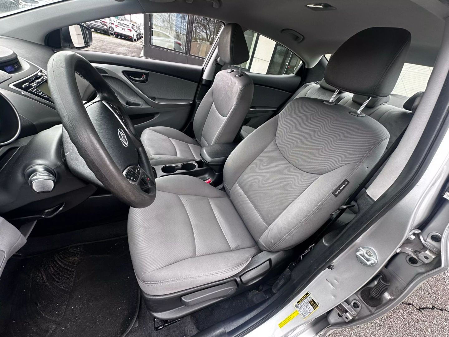2013 Hyundai Elantra - Image 10