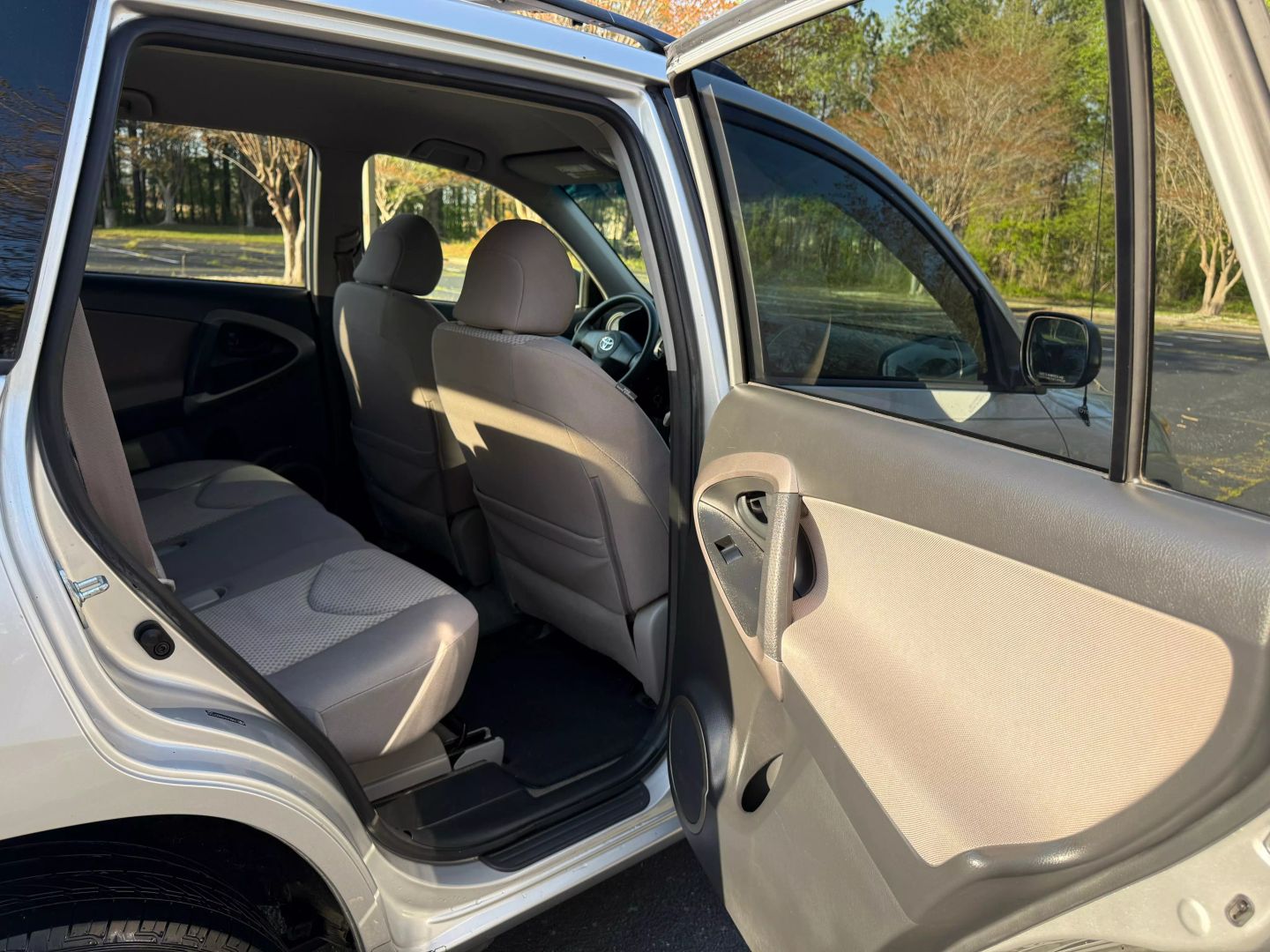 2008 Toyota Rav4 - Image 13