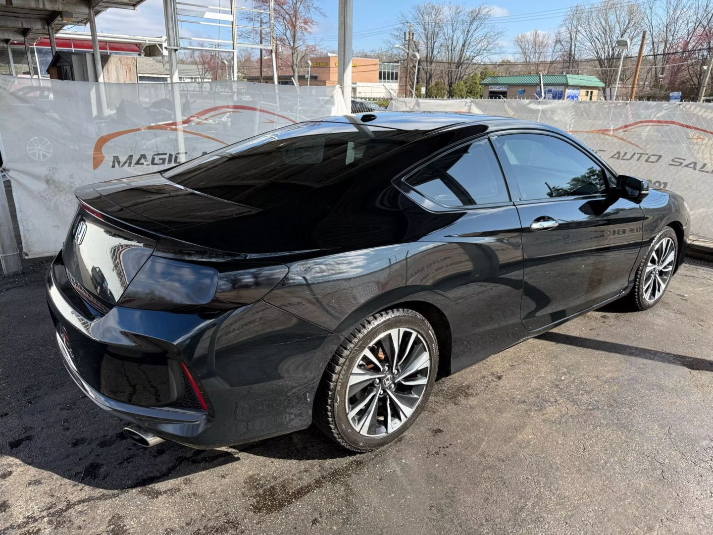 2017 Honda Accord - Image 13