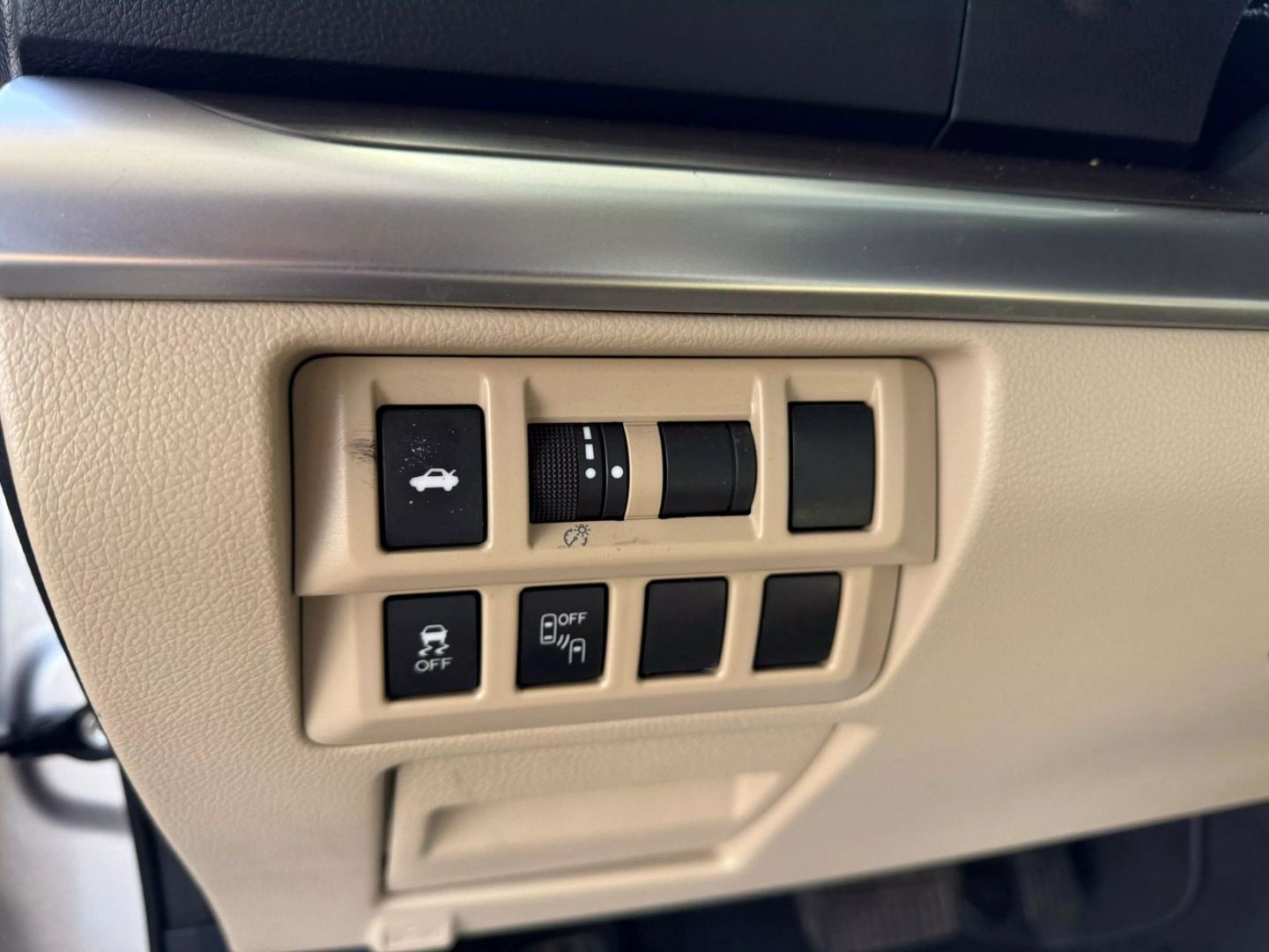 2017 Subaru Legacy - Image 40