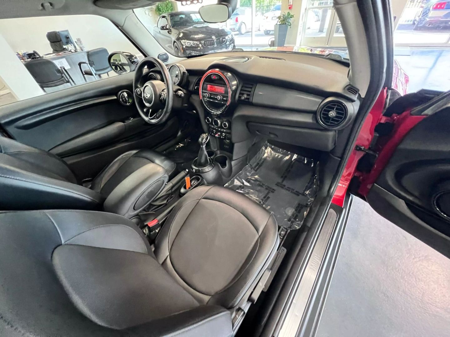 2015 Mini Hardtop 2 Door Cooper Hatchback 2d - Image 28