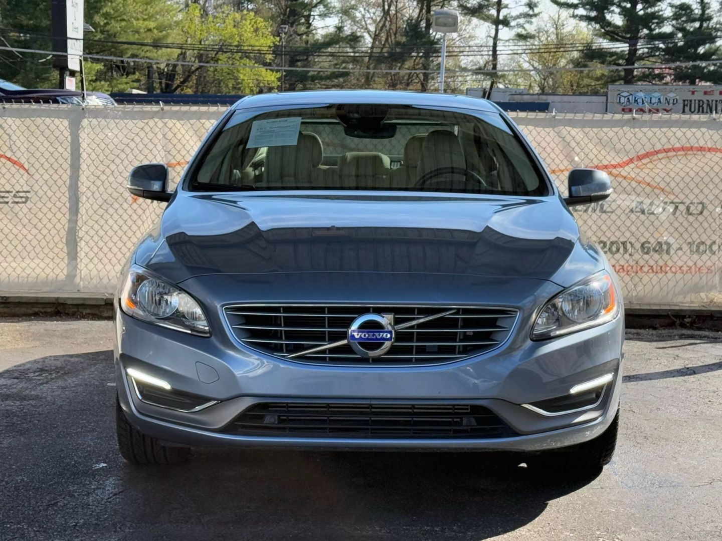 2017 Volvo S60 - Image 5
