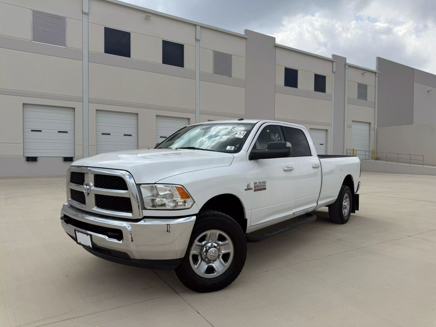 2018 Ram 3500 Crew Cab - Image 22