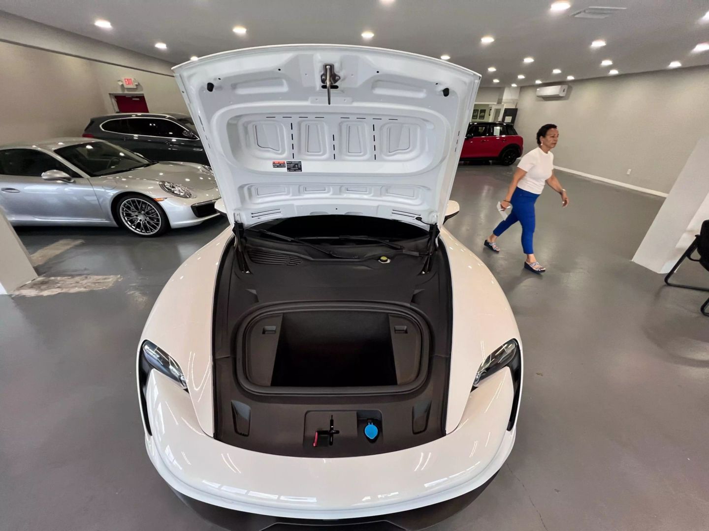 2020 Porsche Taycan 4s Sedan 4d - Image 42