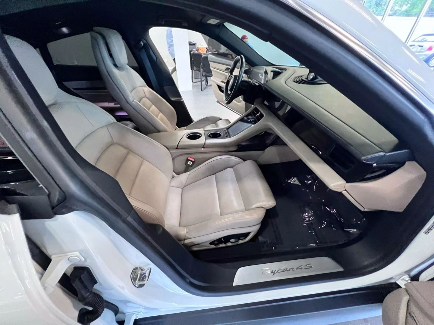 2020 Porsche Taycan 4s Sedan 4d - Image 40