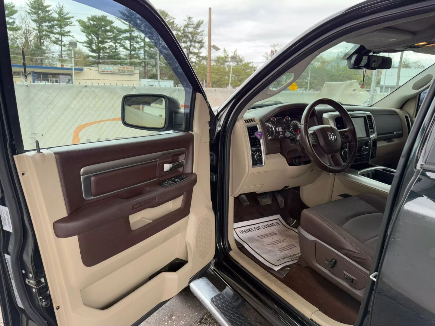 2017 Ram 1500 Crew Cab - Image 15