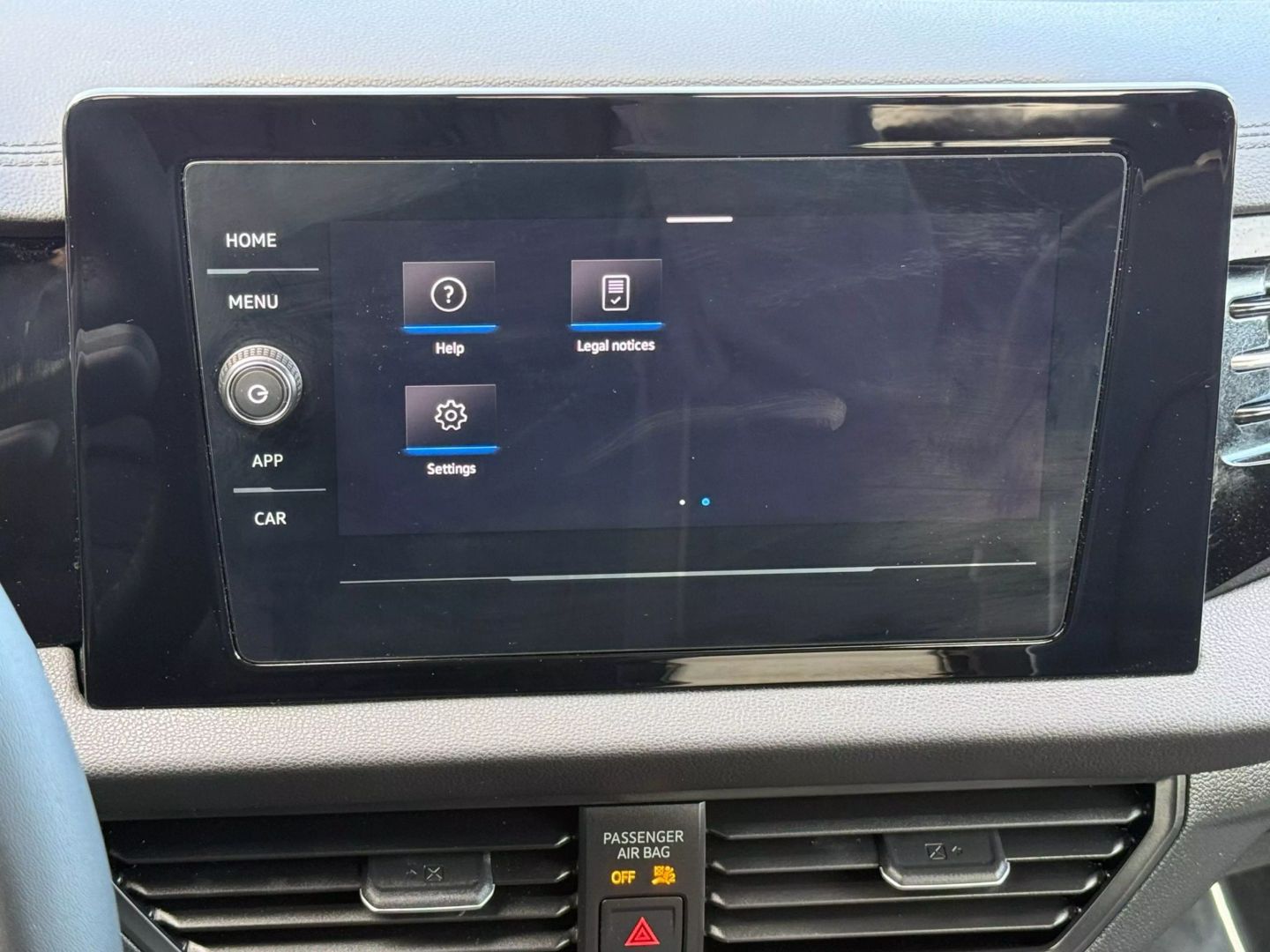 2025 Volkswagen Jetta - Image 32