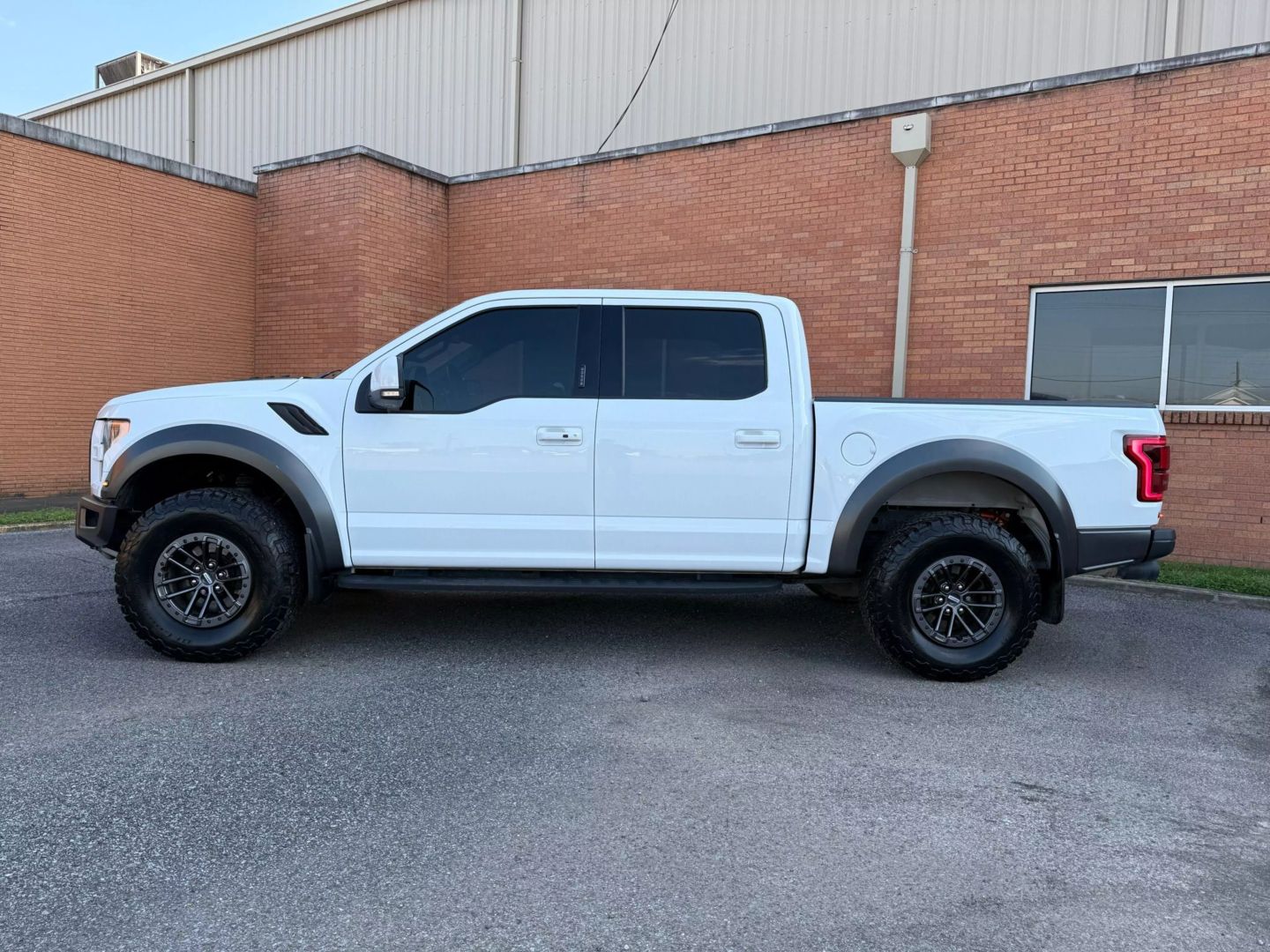 2020 Ford F150 Supercrew Cab - Image 4