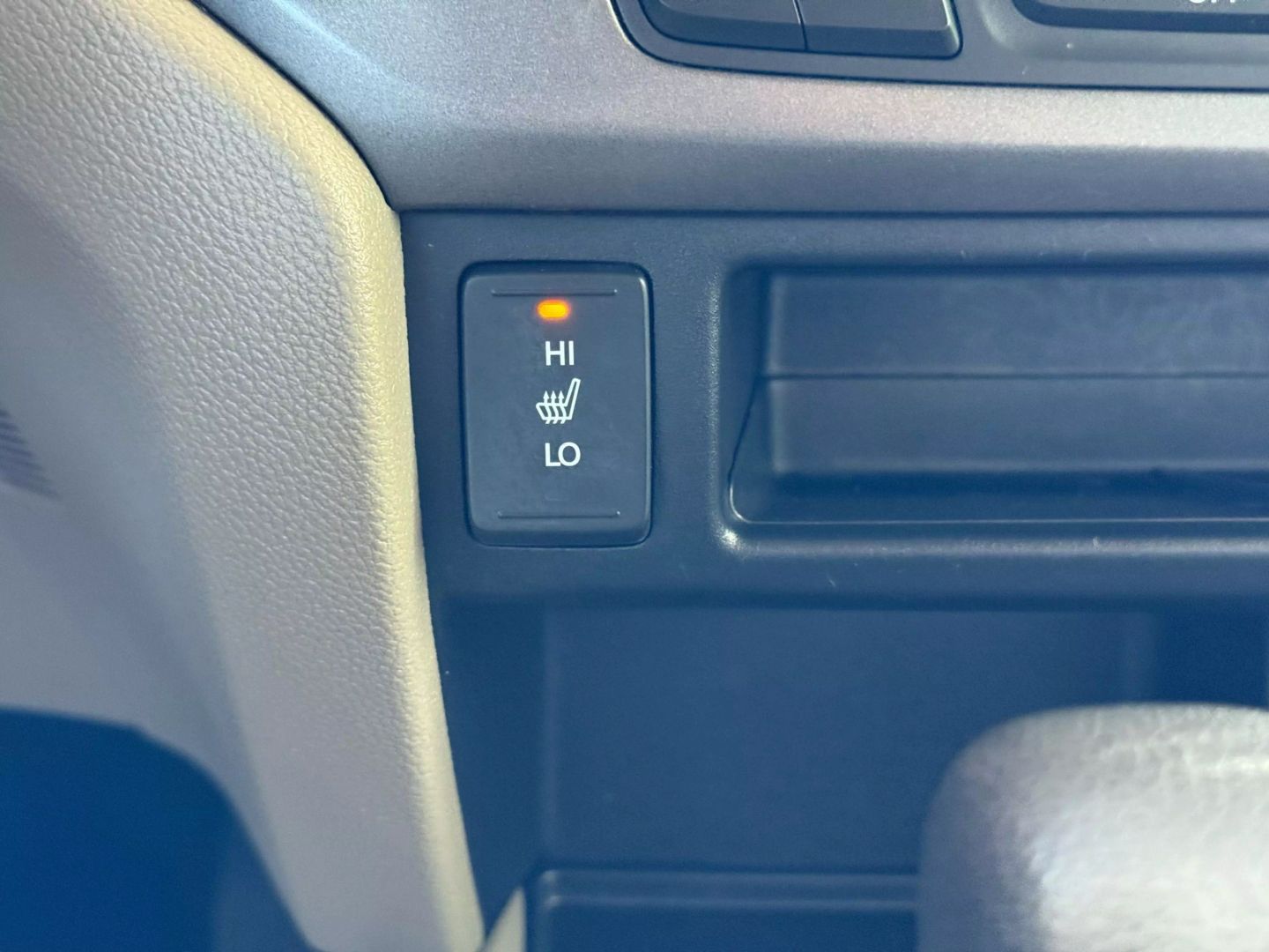 2018 Honda Pilot - Image 32