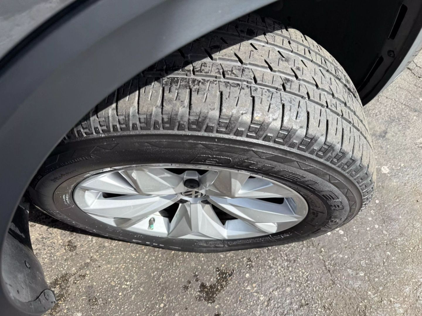 2018 Volkswagen Atlas - Image 50