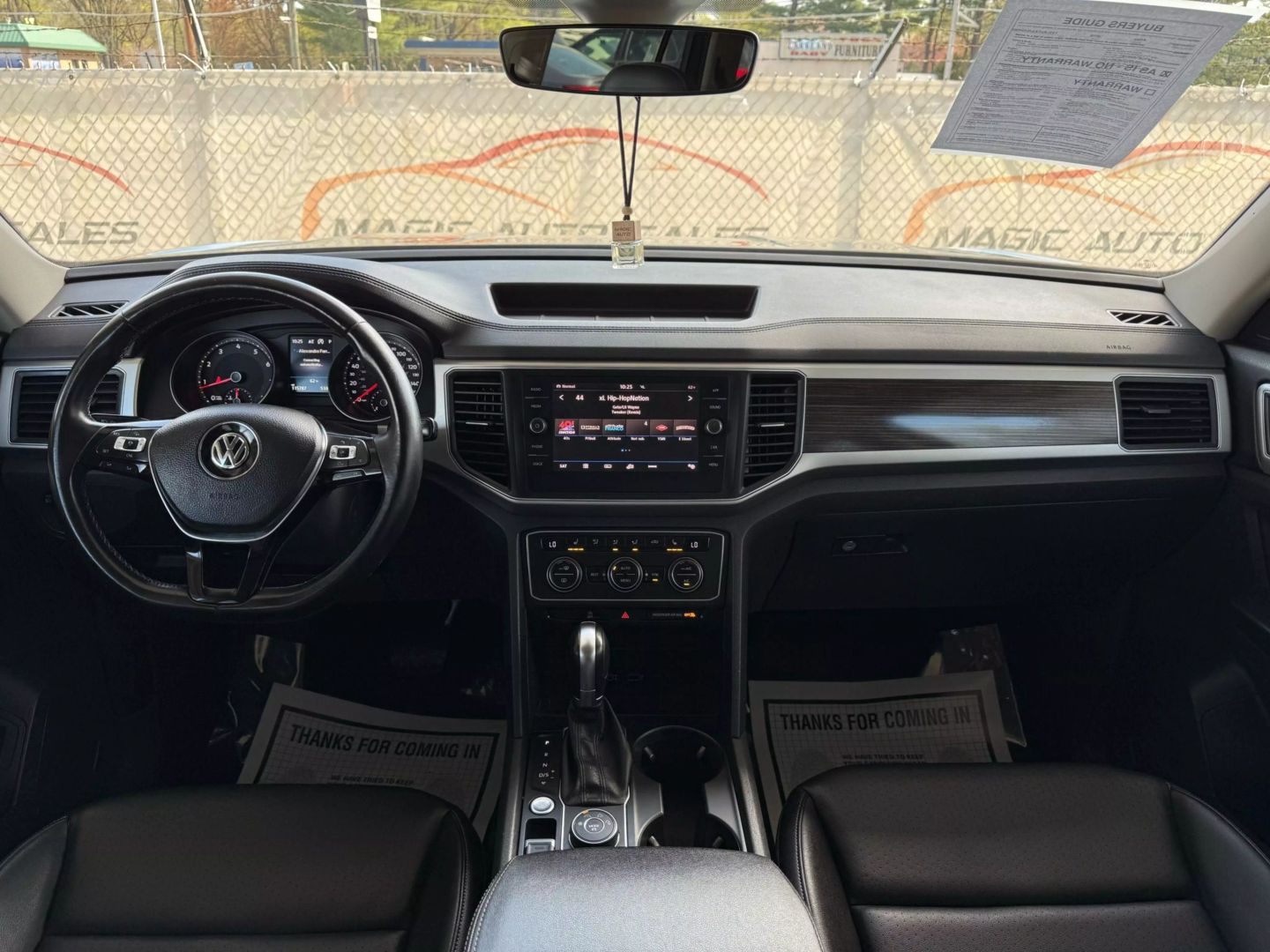 2018 Volkswagen Atlas - Image 28