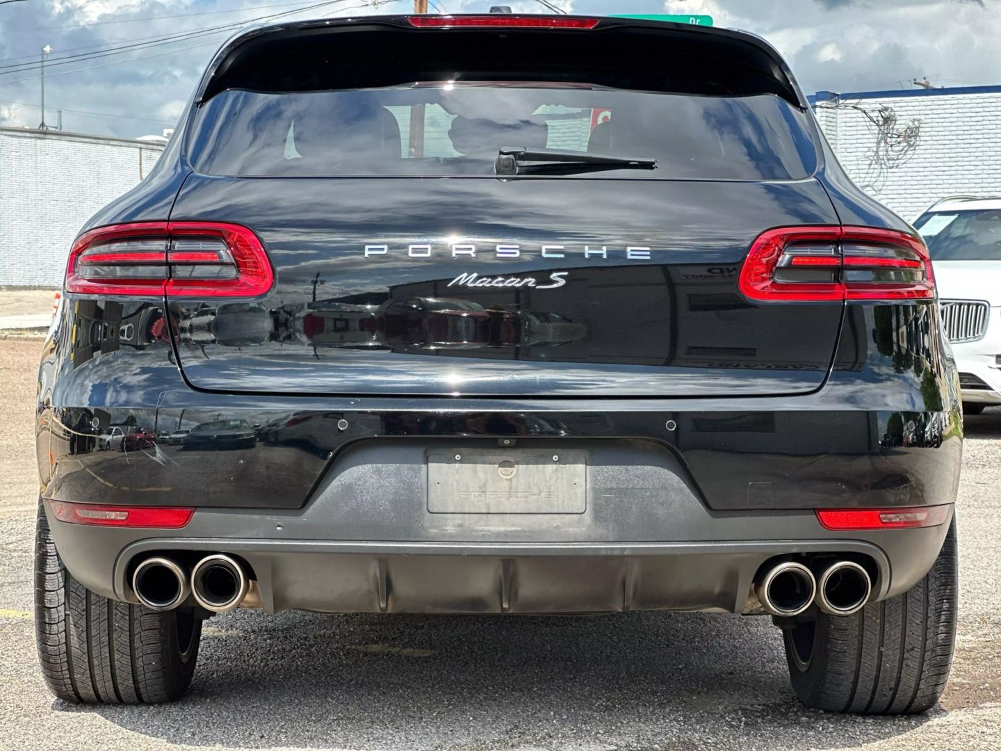 2017 Porsche Macan - Image 6