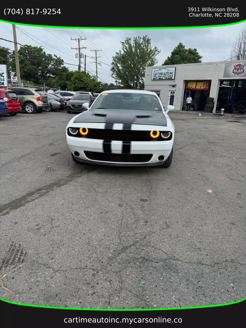 2015 Dodge Challenger SXT