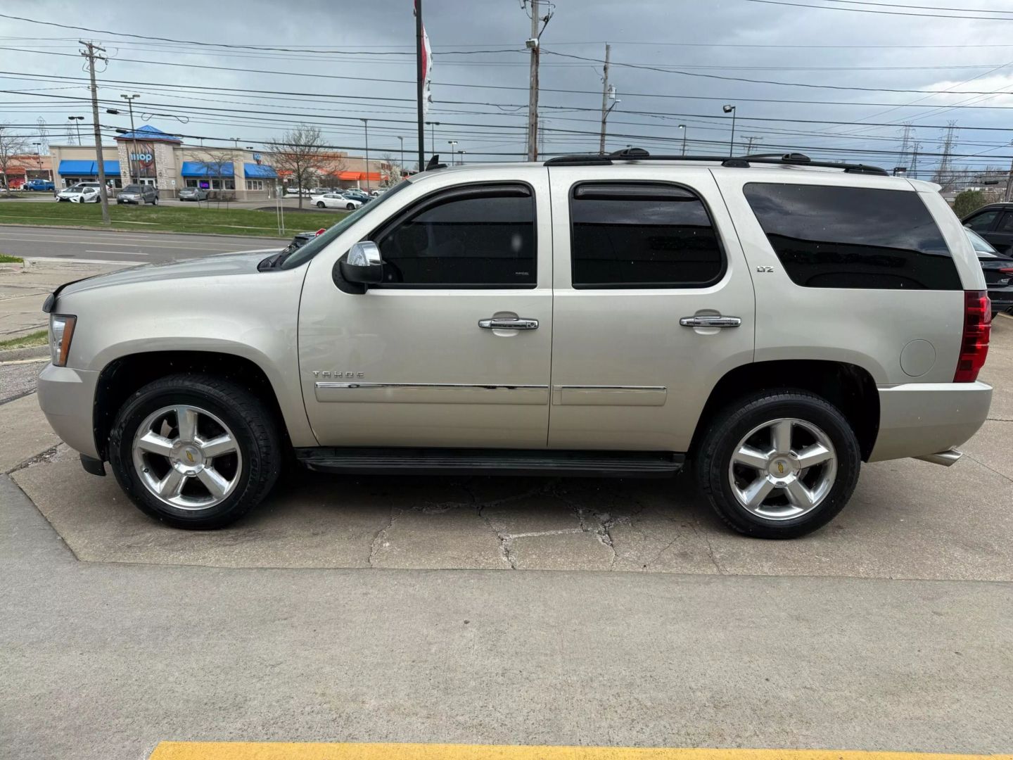 2013 Chevrolet Tahoe - Image 6