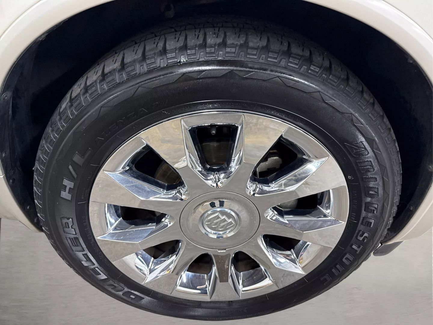 2012 Buick Enclave - Image 15