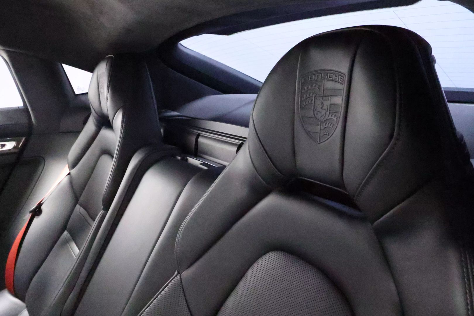 2017 Porsche Panamera - Image 64