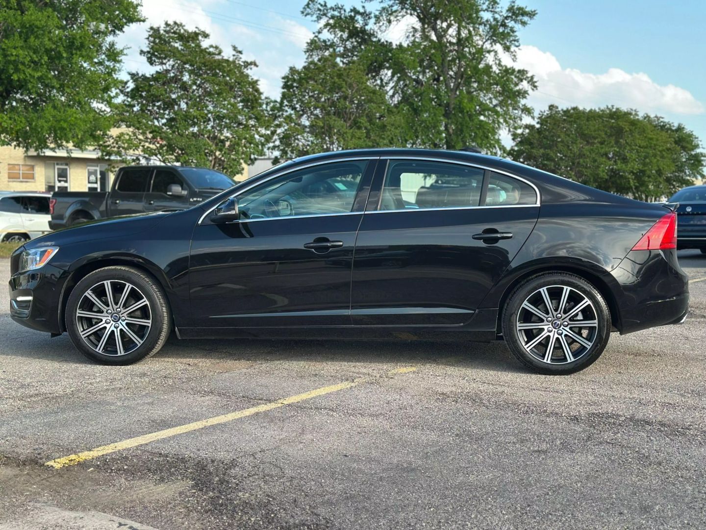 2016 Volvo S60 - Image 3