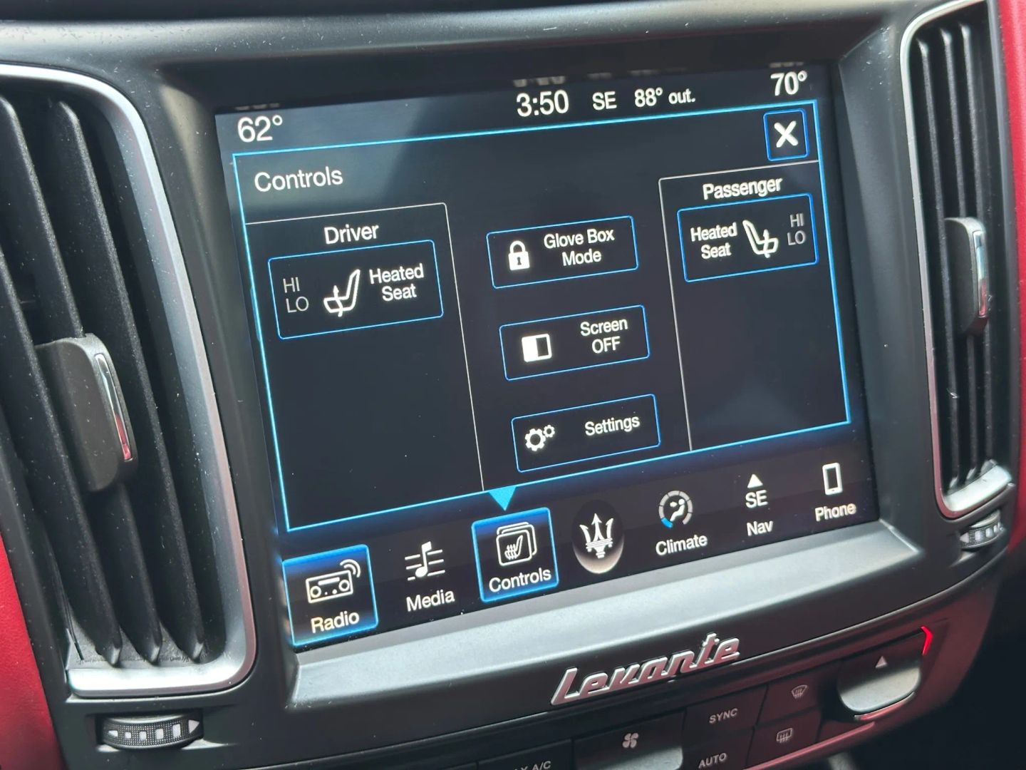 2017 Maserati Levante - Image 34