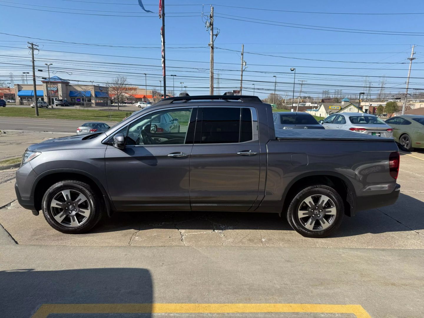 2019 Honda Ridgeline - Image 6