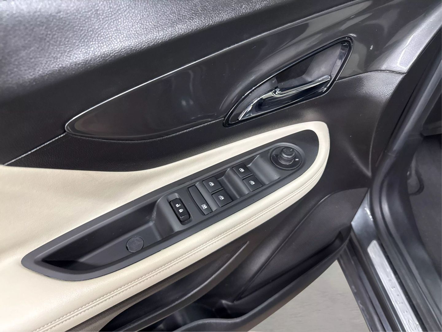 2017 Buick Encore - Image 26