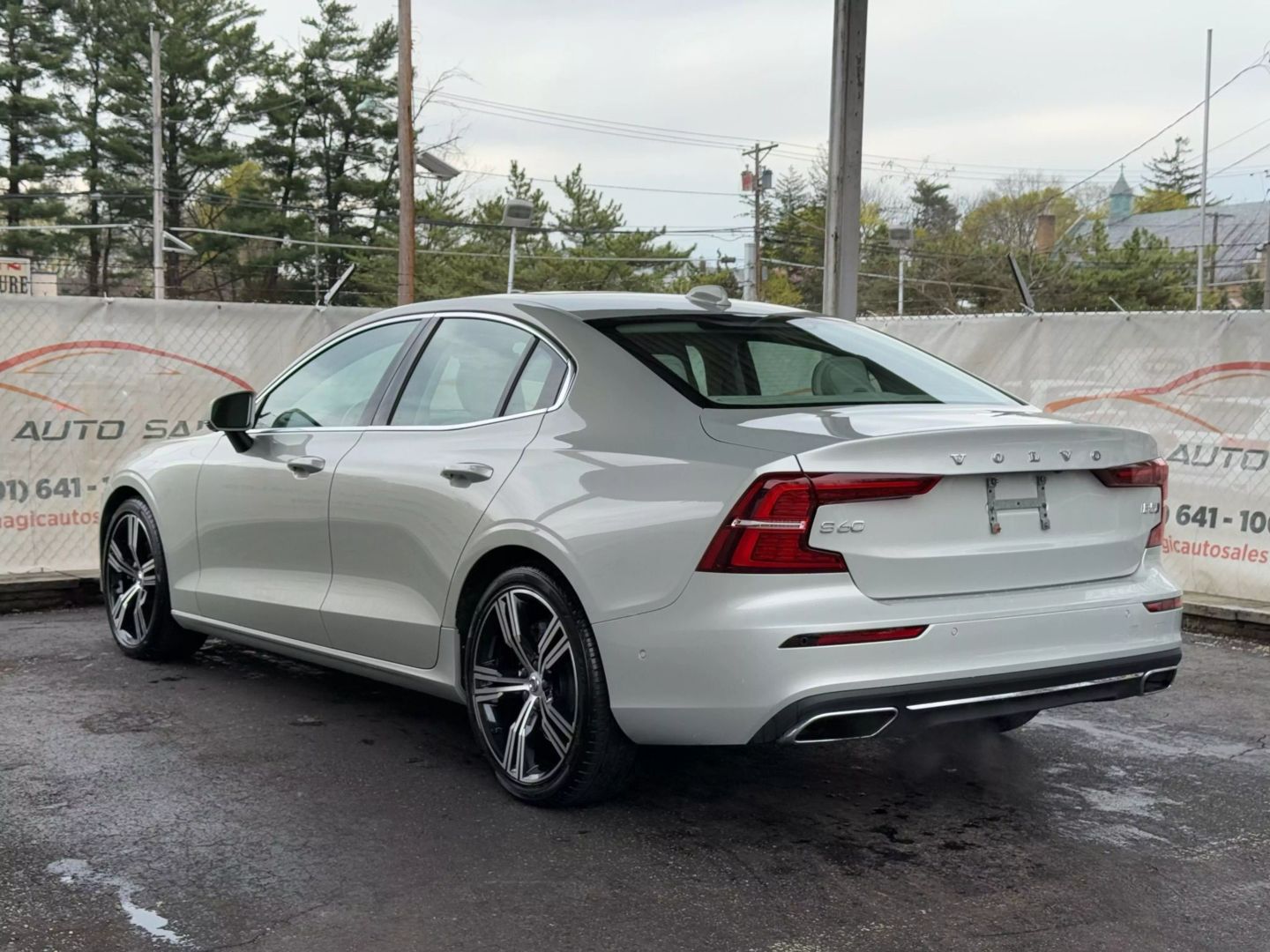 2022 Volvo S60 - Image 9