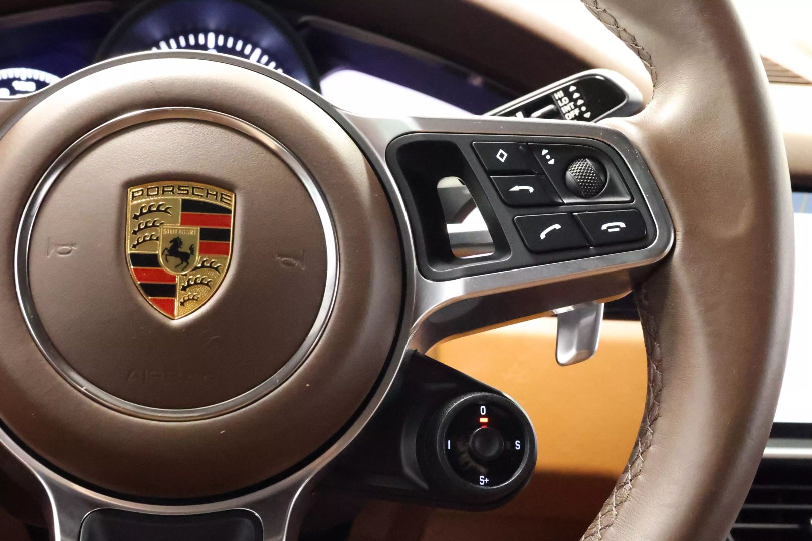 2021 Porsche Cayenne Coupe - Image 26