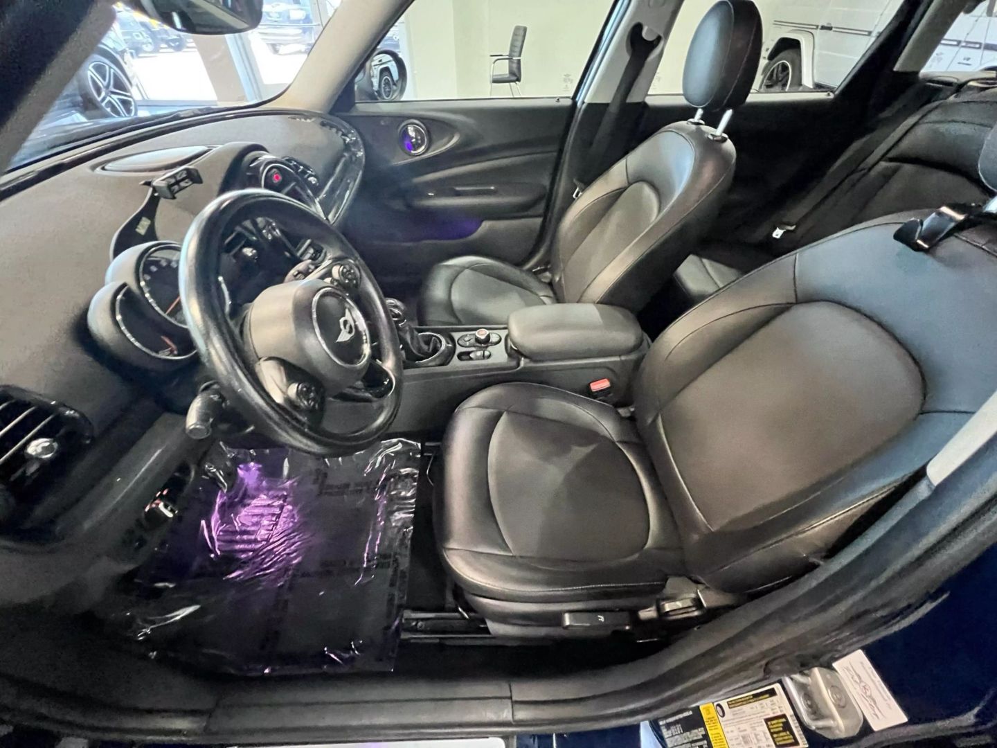 2017 Mini Clubman Cooper Hatchback 4d - Image 9