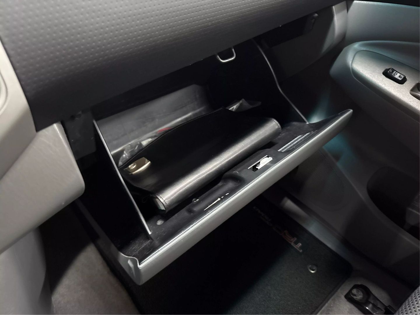 2011 Toyota Tacoma Double Cab - Image 24