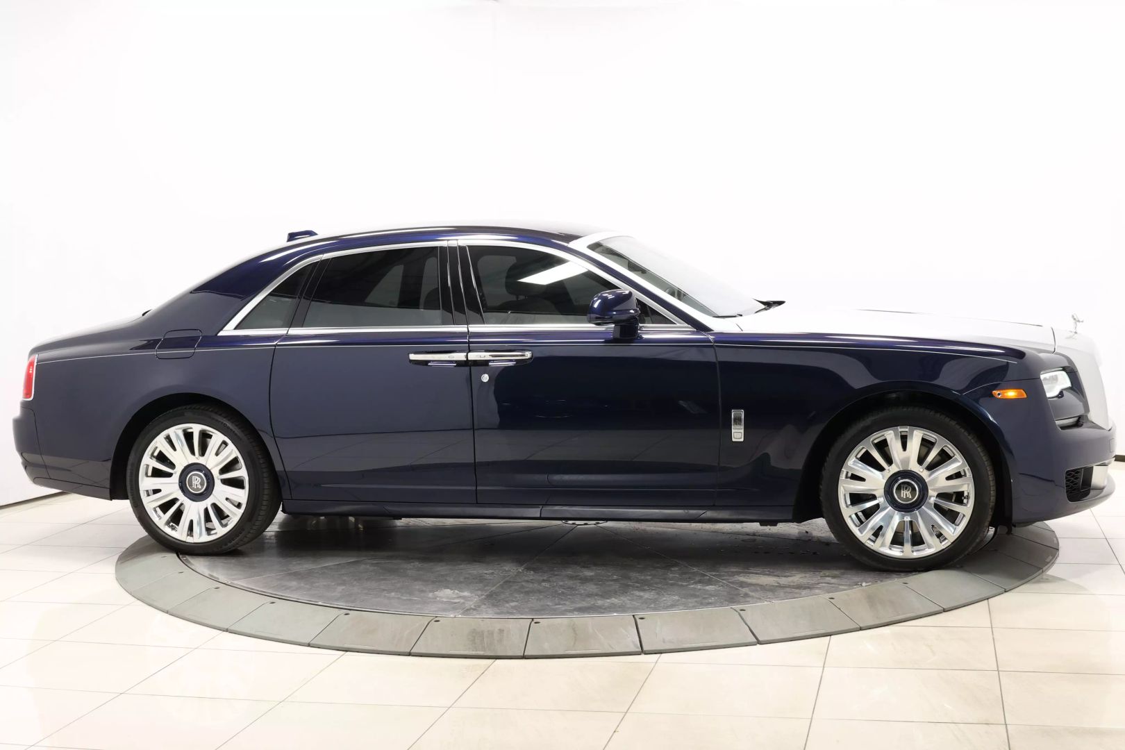 2018 Rolls-royce Ghost - Image 64
